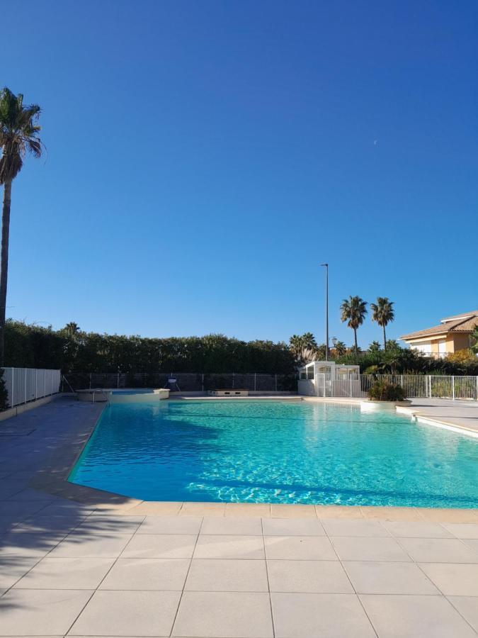شقة Port Frejus Thalasso Base Nature المظهر الخارجي الصورة